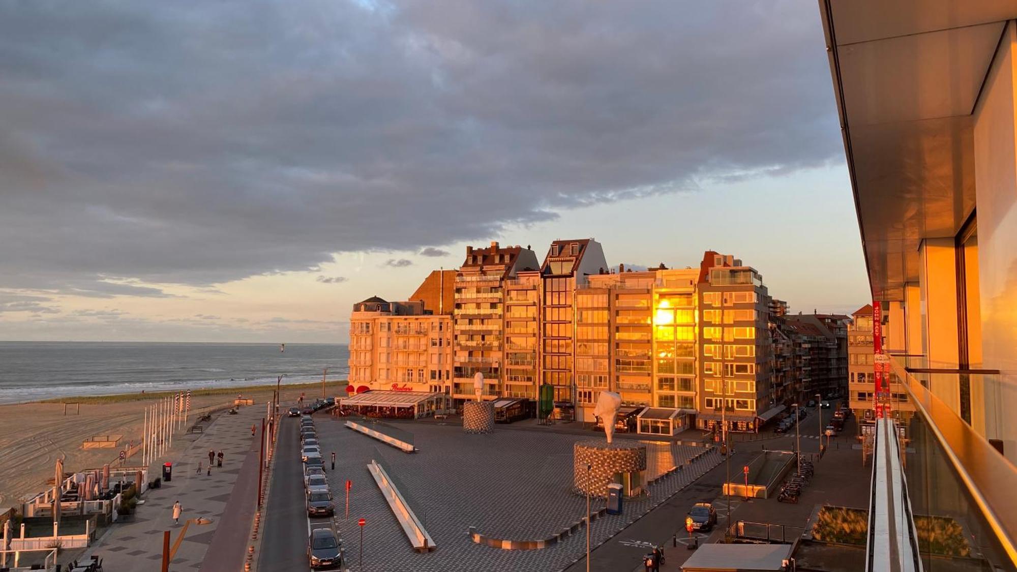 Royal Knokke Apartment Bagian luar foto